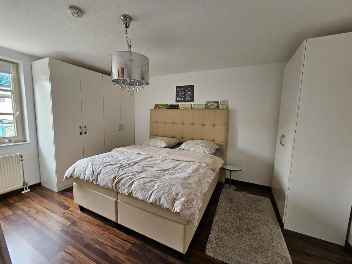 Uebernachten Sie Im Wunderschoenen Weiden Apartment Köln